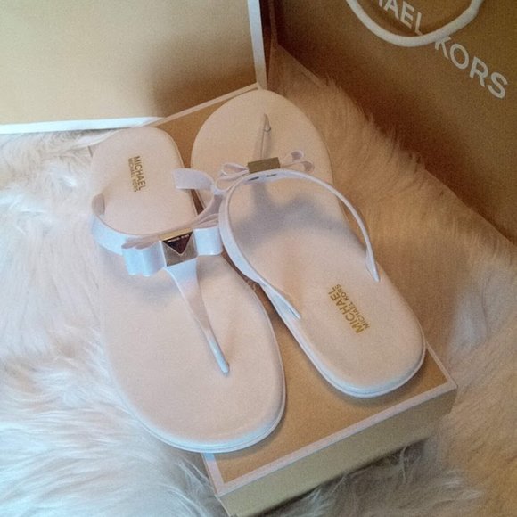 New In Box Michael Kors Jelly Plate White Thong Sandals Slip-Ons Slippers US 9M - Picture 10 of 17